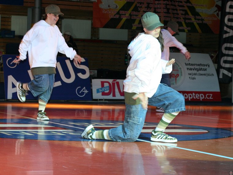 img00003.jpg