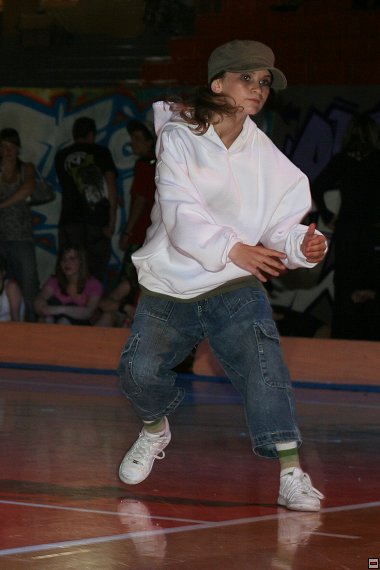 img00004.jpg