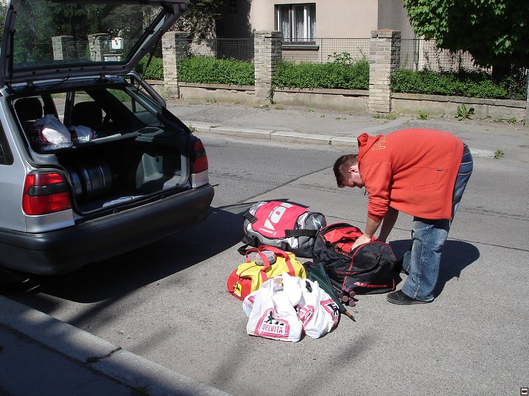 img00004.jpg
