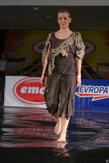 img00006.jpg
