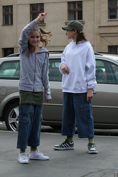 img00003.jpg