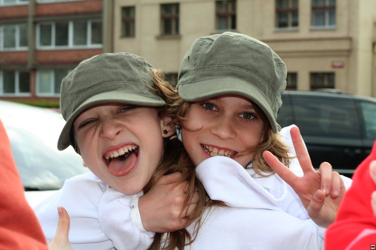 img00030.jpg