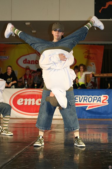 img00002.jpg