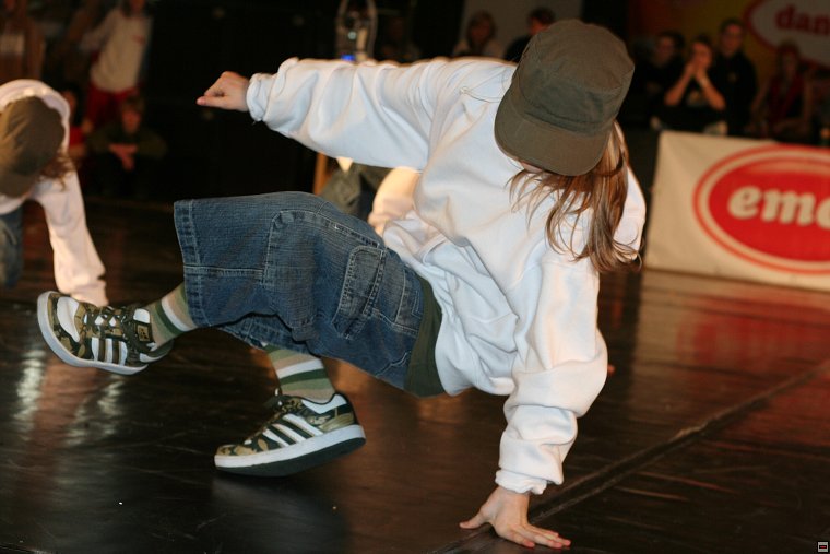 img00027.jpg
