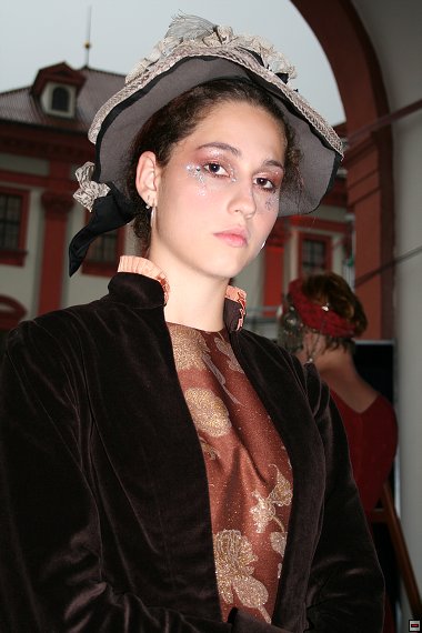 img00018.jpg
