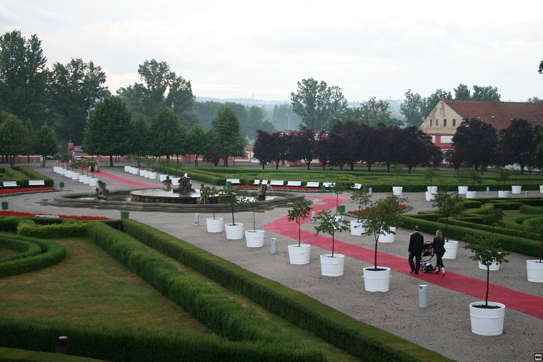 img00027.jpg
