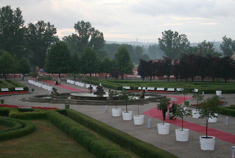 img00028.jpg