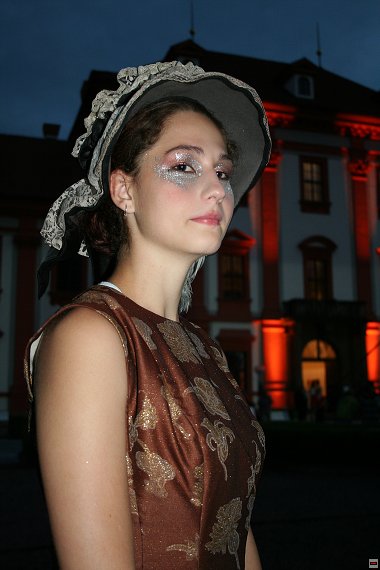 img00004.jpg
