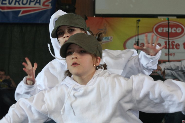 img00018.jpg