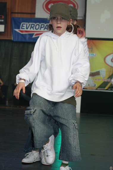 img00019.jpg