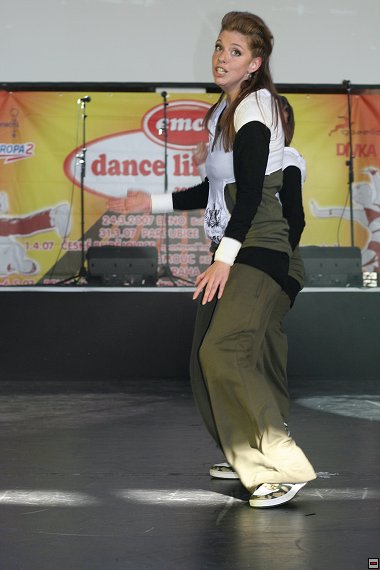 img00025.jpg