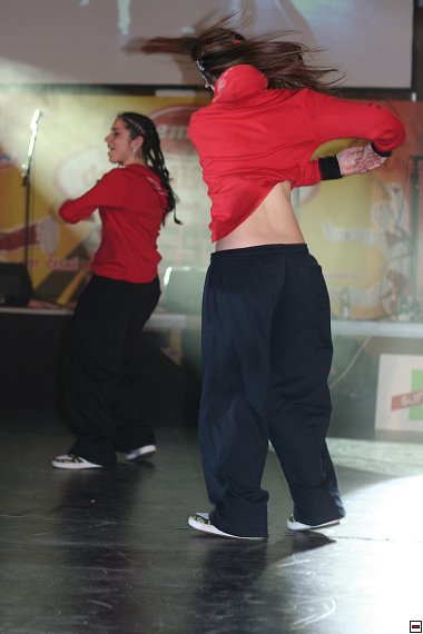 img00004.jpg