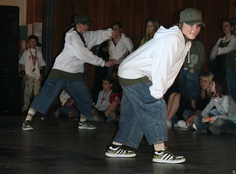 img00002.jpg