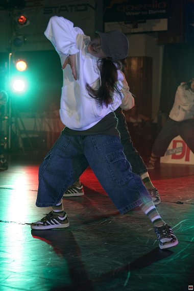 img00018.jpg