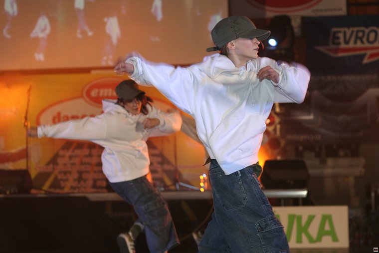 img00037.jpg