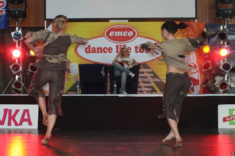 img00037.jpg