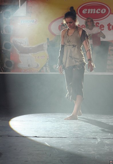 img00025.jpg